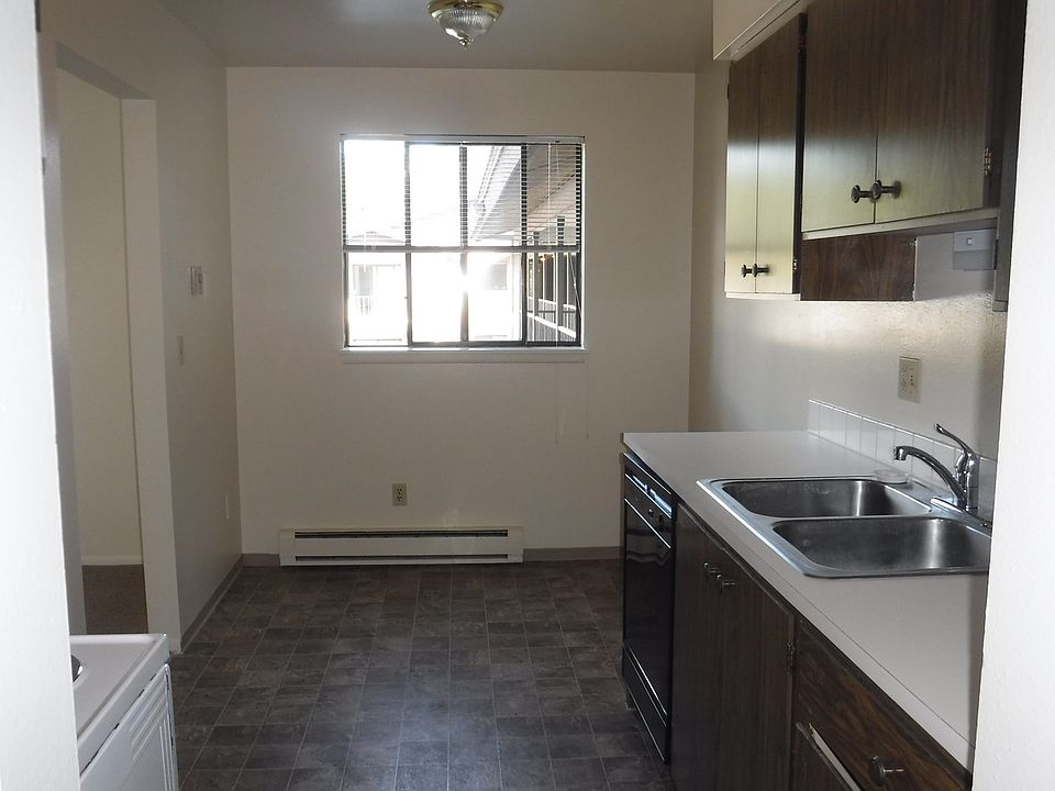 Adams Court Apartments 2921 E 36th Ave Spokane, WA Zillow