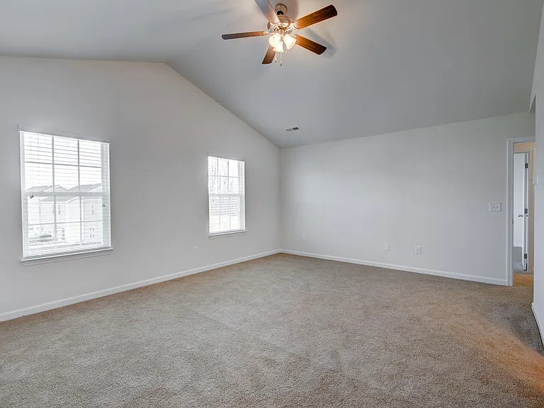 1171 Kerr St — Photo 12