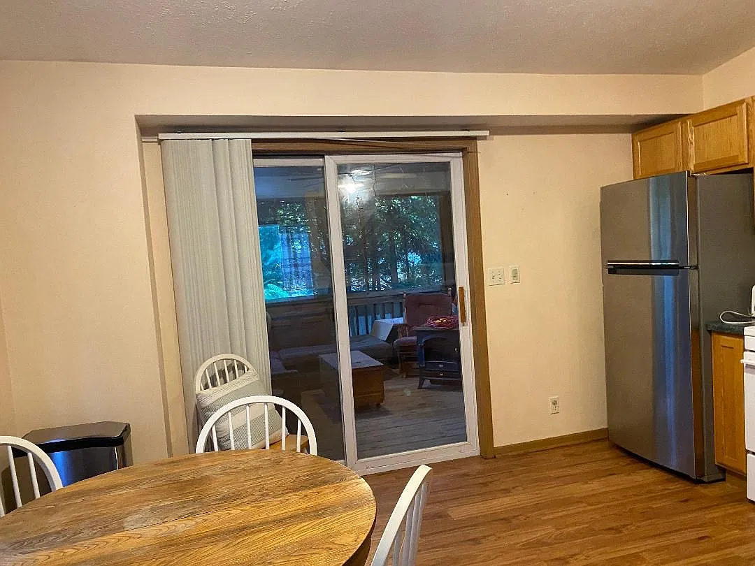 3 bed, 1500 sqft, $2,500 — Photo 3