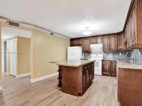(undisclosed Address), Pompano Beach, FL 33065