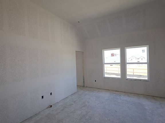 3rd image of 4508 Bridal Veil Dr