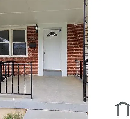 3 bed, 1300 sqft, $2,395 — Photo 2