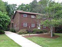2nd image of 4301 Pickwick Dr