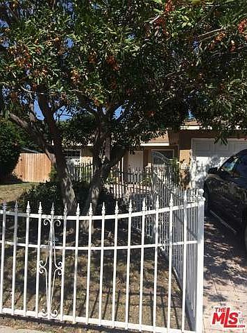 2nd image of 2064 Wisteria St