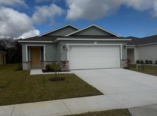 561 Richmond Cir SW, Palm Bay, FL 32908