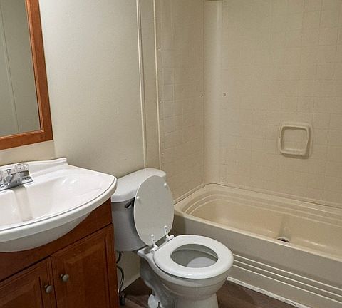 4th image of 130 Kimwood Ln