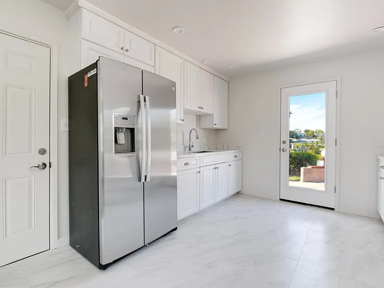 4028 Casita Way — Photo 4