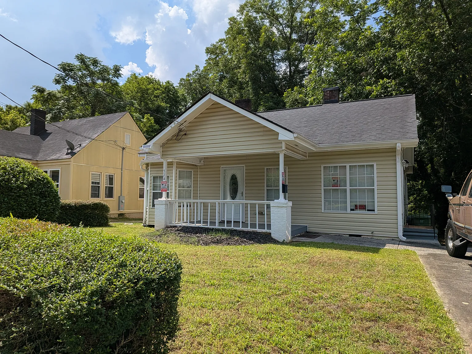 3 bed, 1350 sqft, $2,500 — Photo 1