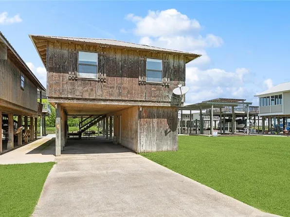 32795 Cypress Dr, Springfield, LA 70462