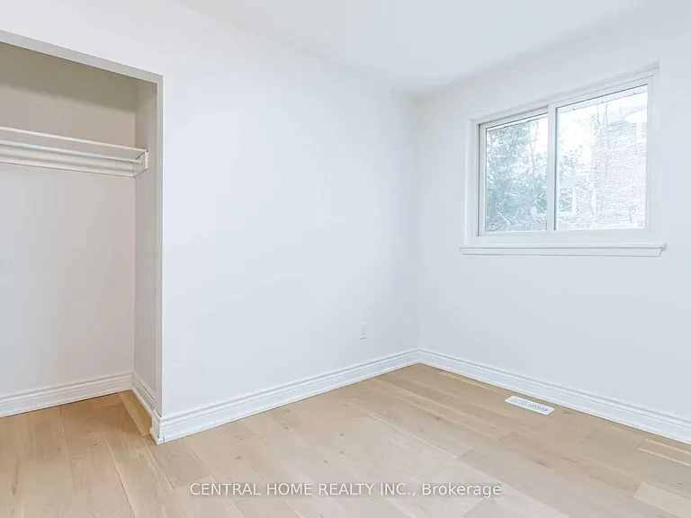 47 Sherwood Forest Dr #MAIN — Photo 23