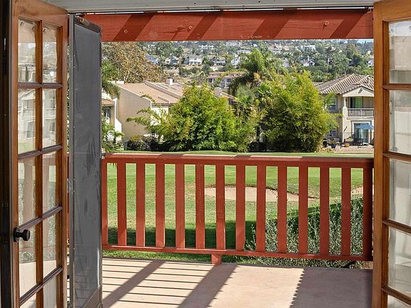 5th image of 2583 Navarra Dr Unit D