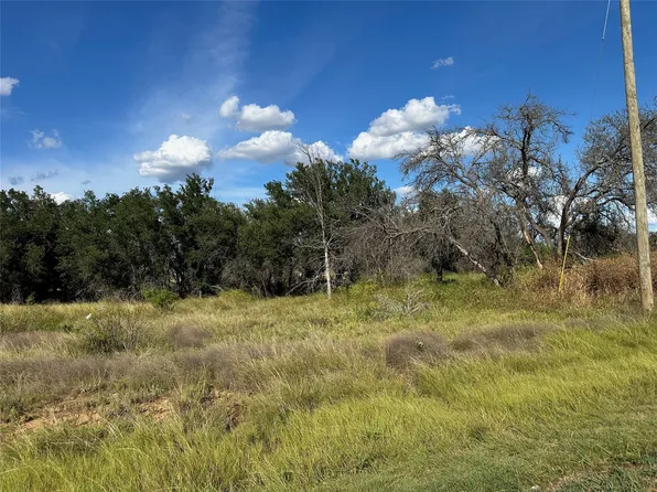 720 Safe Harbor Dr, Brownwood, TX 76801