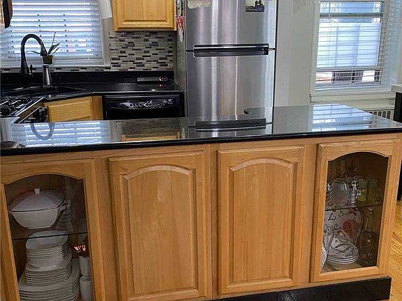 5th image of 35-06 206th St #344