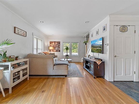 4th image of 52 & 54 Evans St