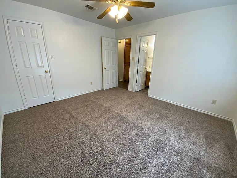103 Valley Cir #B — Photo 12
