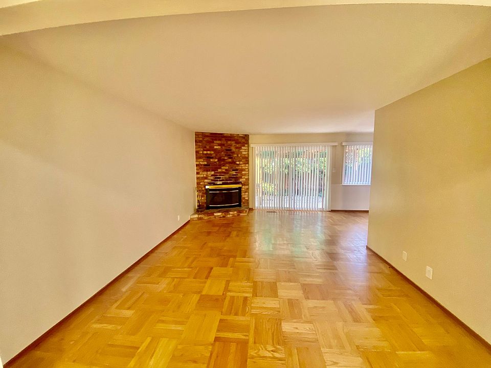 1st image of 1671 Palm Ave