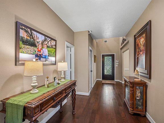 3rd image of 21922 Field Green Dr