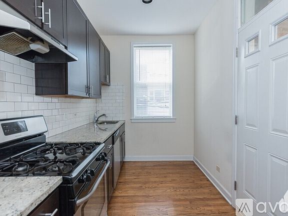 4th image of 859 W Cornelia Ave #857-3S