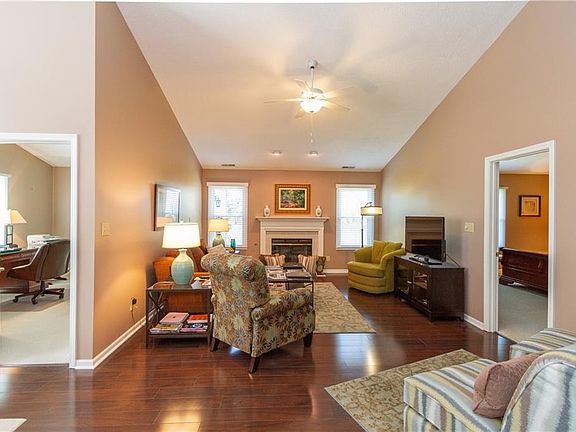 5th image of 7322 Brackenwood Dr