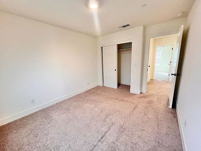 1602 Dodder Dr — Photo 18