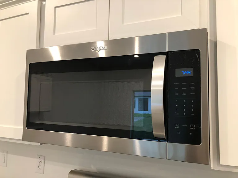 Whirlpool microwave