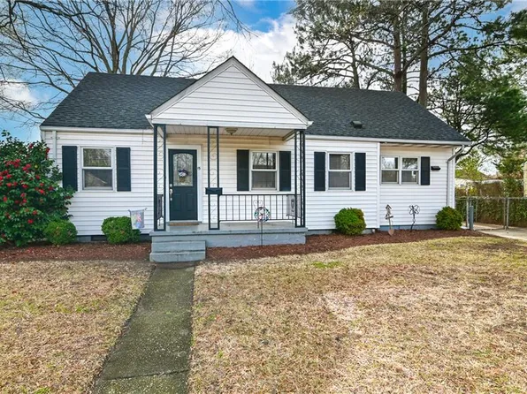 15 Chowan Dr, Portsmouth, VA 23701