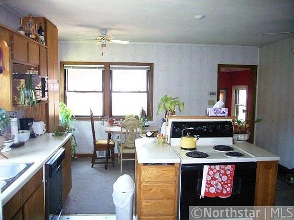 5th image of 639 Portland Ave