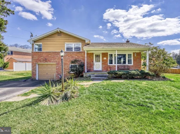 2420 Auburn Rd, York, PA 17402