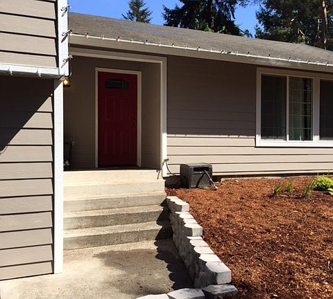 2nd image of 411 NE 144th Ave