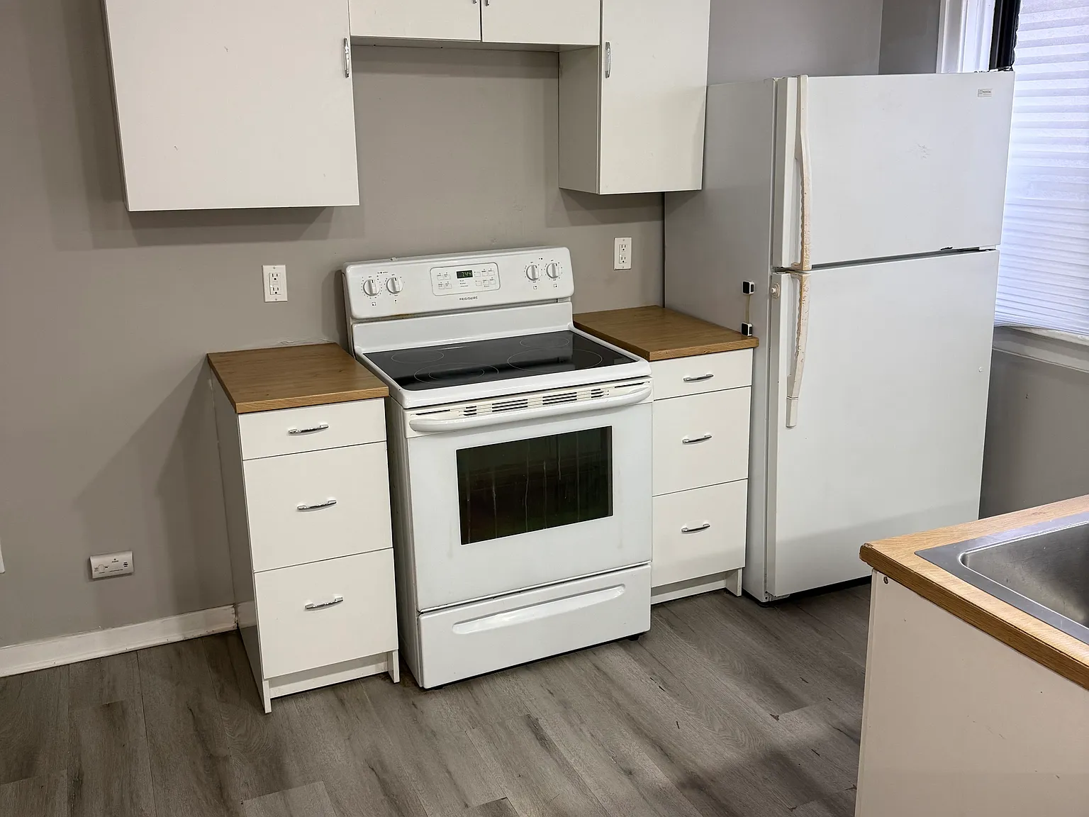 3 bed, 1088 sqft, $1,550 — Photo 1