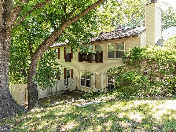 3rd image of 2832 Chablis Cir #9