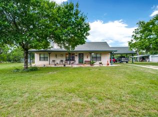 75 Brook Meadow Dr, Lytle, TX 78052