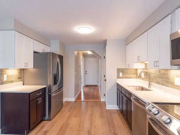 19 Hoyle St #1, Norwood, MA 02062