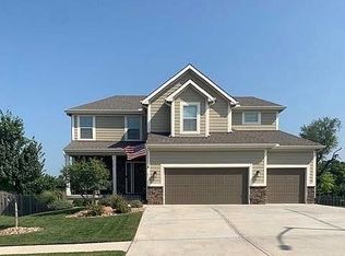 2120 Birch St, Leavenworth, KS 66048