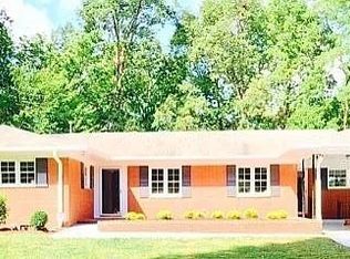 207 Knollwood Dr, Jamestown, NC 27282