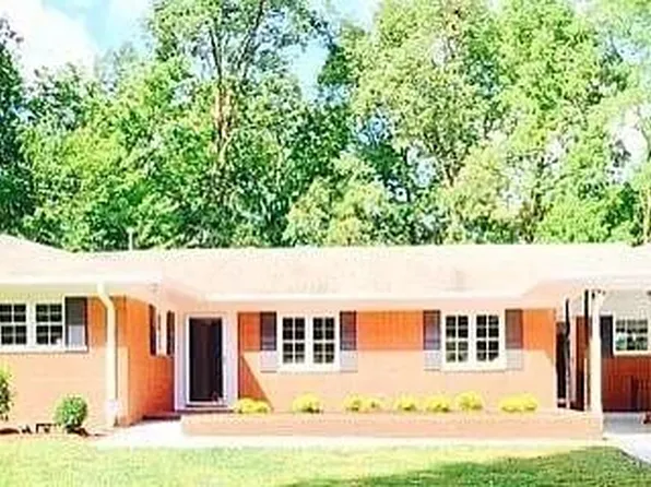 207 Knollwood Dr, Jamestown, NC 27282
