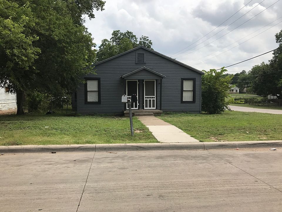 1st image of 3300-02 Hanger Ave #3302