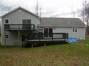 2nd image of 228 Peacock Hill Rd #B