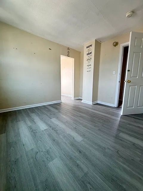 5 bed, $4,400 — Photo 3