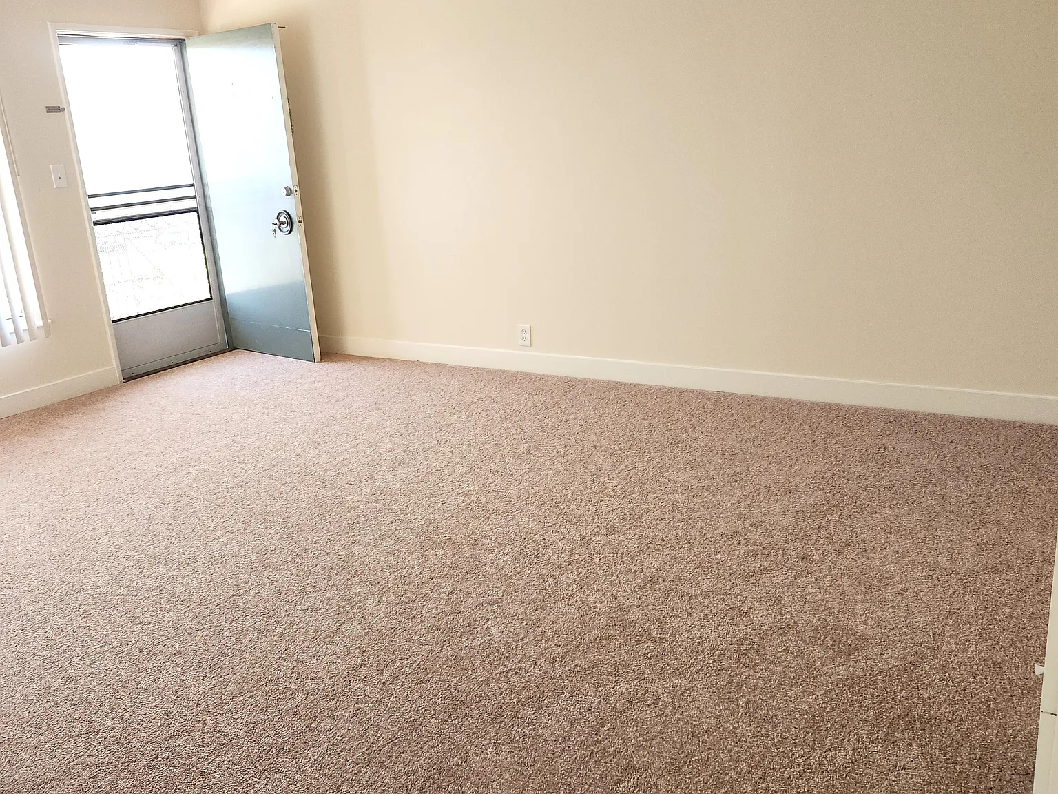 1 bed, 600 sqft, $2,195 — Photo 3