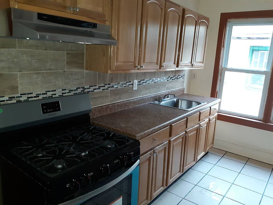 1st image of 11-13 Beekman Ave Fl 2nd