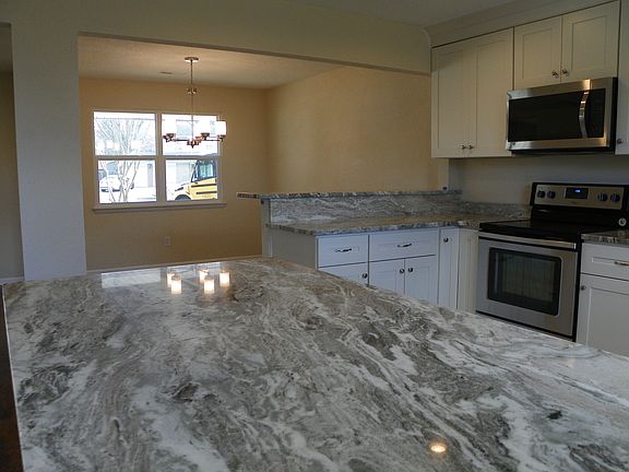 4th image of 109 Brentwood Ct