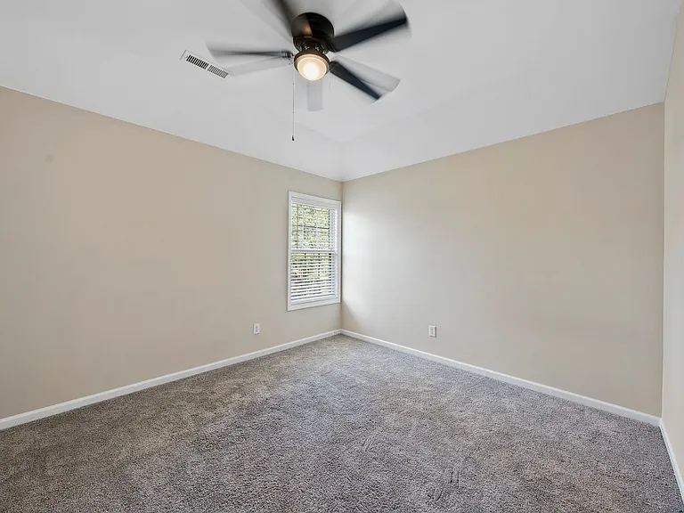 101 Palmwood Ct — Photo 37