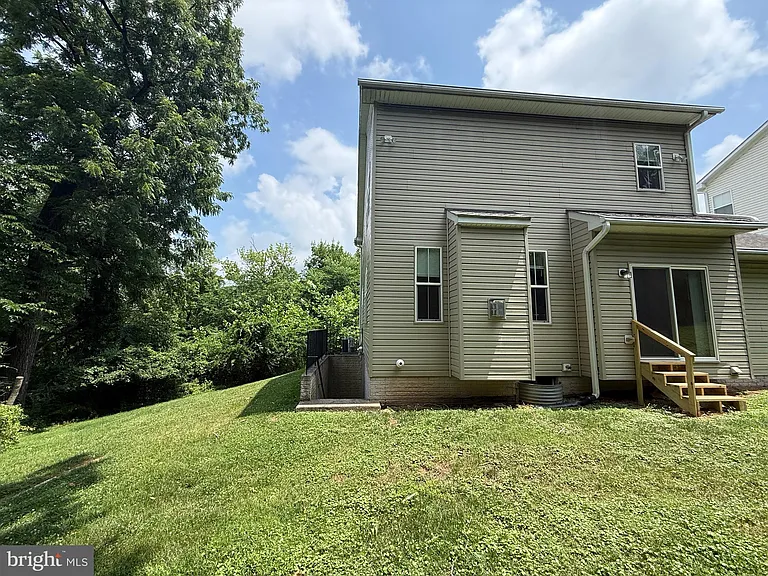 10215 Daventry Dr — Photo 4