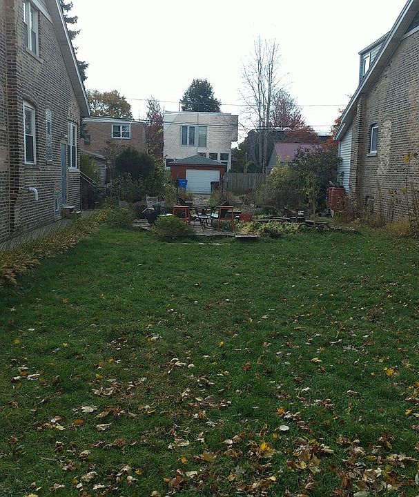 1st image of 2553 W Hutchinson St
