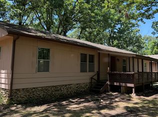 8879 Douglas Pl, Seneca, MO 64865
