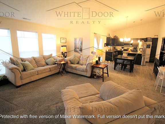4th image of 2977 Poinciana Dr