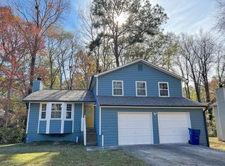 6894 Cumberland Cir, Riverdale, GA 30296