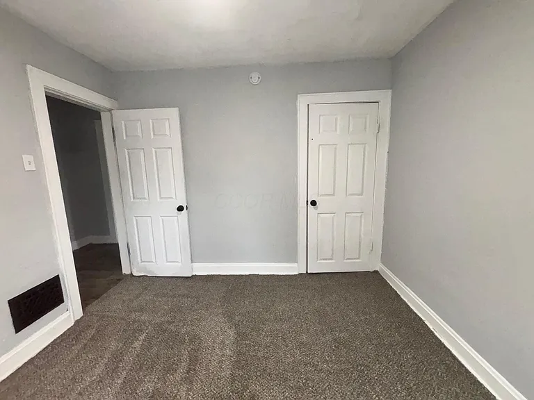 36 N Eureka Ave — Photo 10