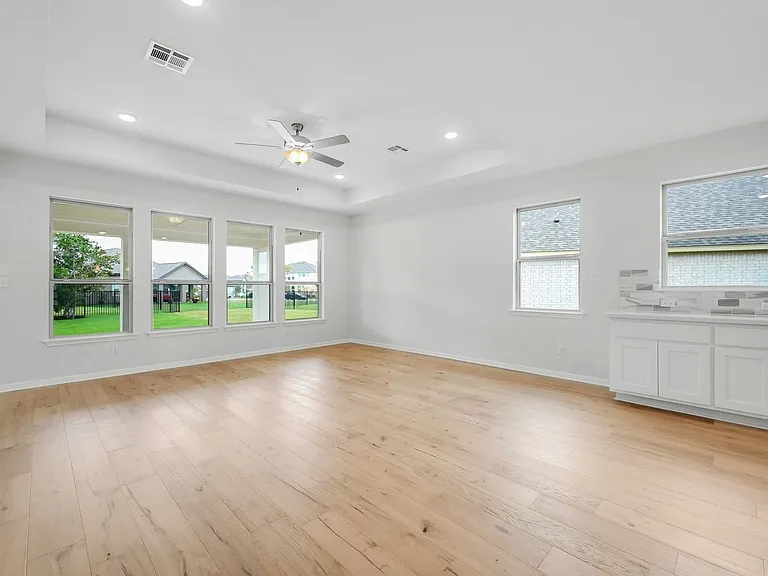 1313 Marina Grand Ter — Photo 14
